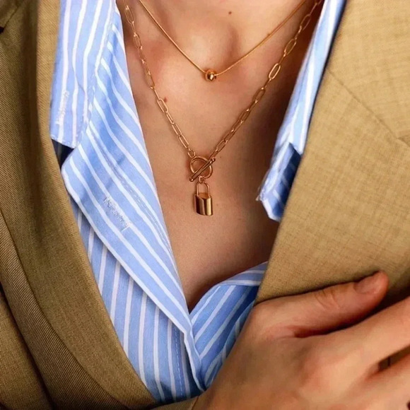 *NEW* 18K Gold  Plated Stainless Steel "LOCK" Necklace w/ Toggle Closure - Picture 2 of 10